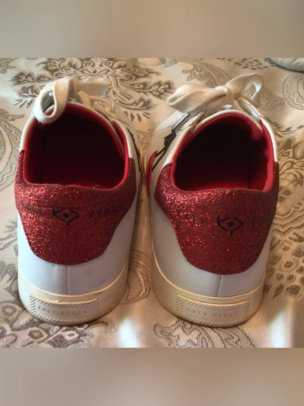 Katy Perry The Rizzo Cherry Sneakers Sz 8 - Picture 3 of 6